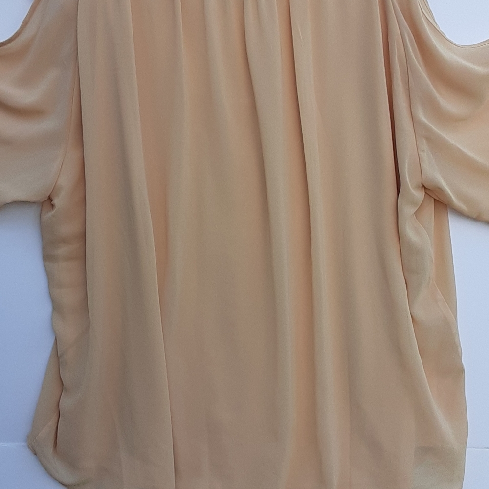 COLD SHOULDER BLOUSE